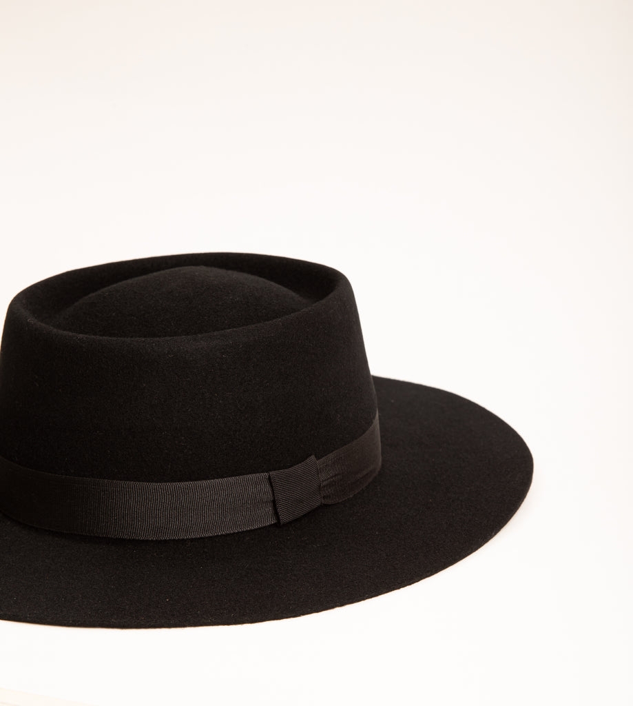 Elegant Wool Hat With Quality Terminations (Black)