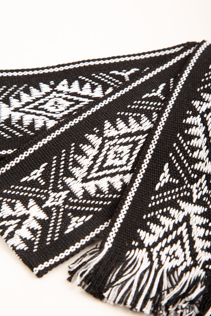 Embroidered Guarda Pampa Cotton Sash - Faja Gaucha (Black & White)